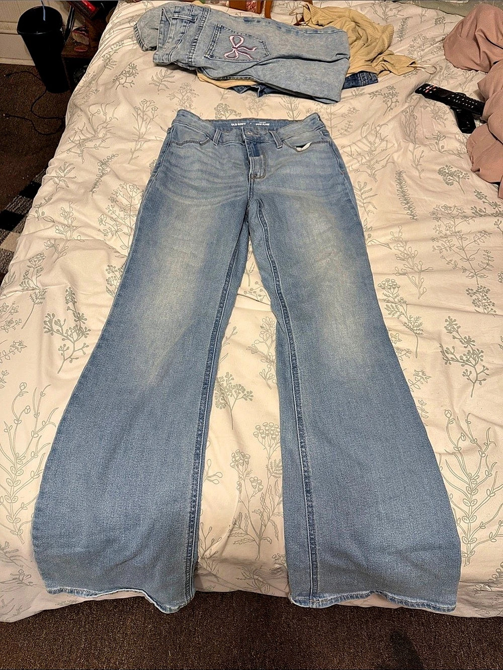 Old Navy High-Rise Wow Flare Jeans Blue Size 2
